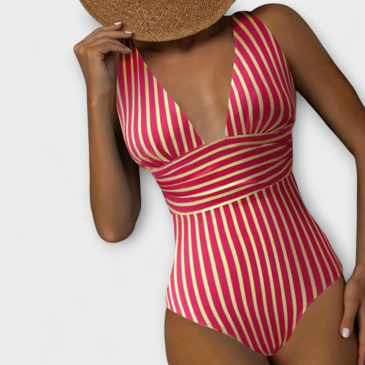 ELARA - ONE-PIECE